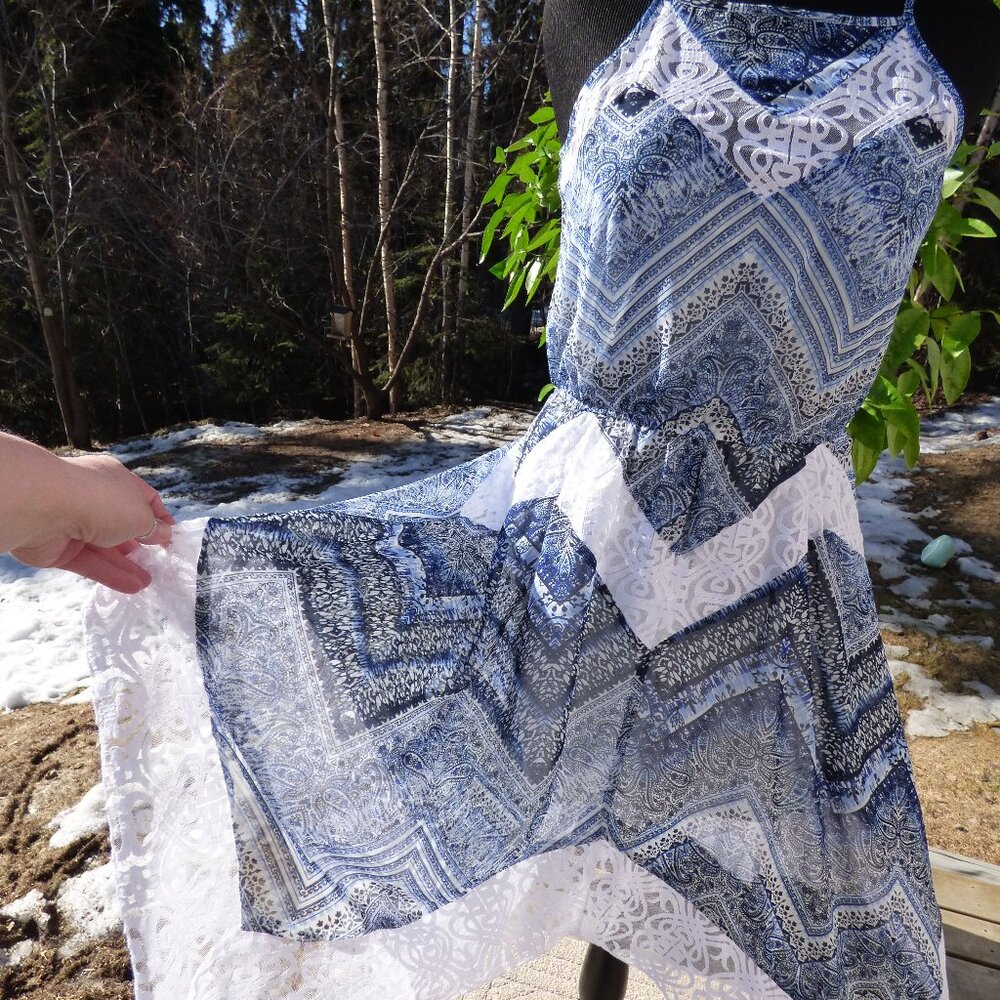 QUIRKY HEARTSOUL GOTH BOHO PEASANT HANDKERCHIEF BLUE WHITE LACE KEYHOLE DRESS XL